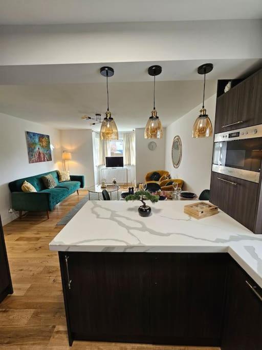Comfortable Two Bedroom Flat Брайтонн Экстерьер фото