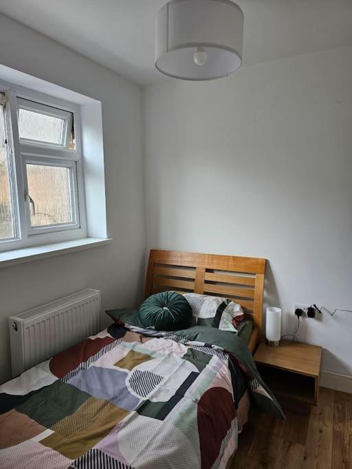 Comfortable Two Bedroom Flat Брайтонн Экстерьер фото