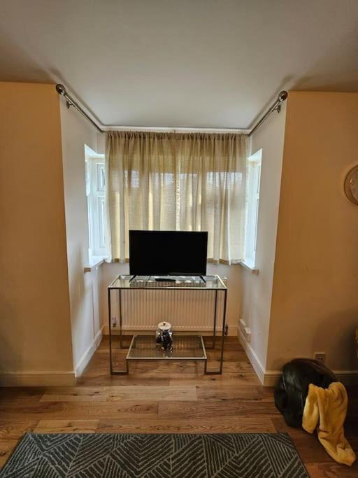 Comfortable Two Bedroom Flat Брайтонн Экстерьер фото