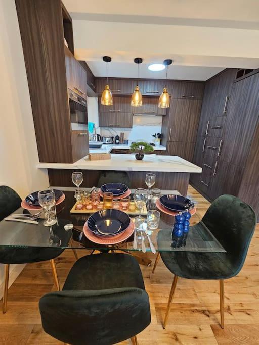 Comfortable Two Bedroom Flat Брайтонн Экстерьер фото