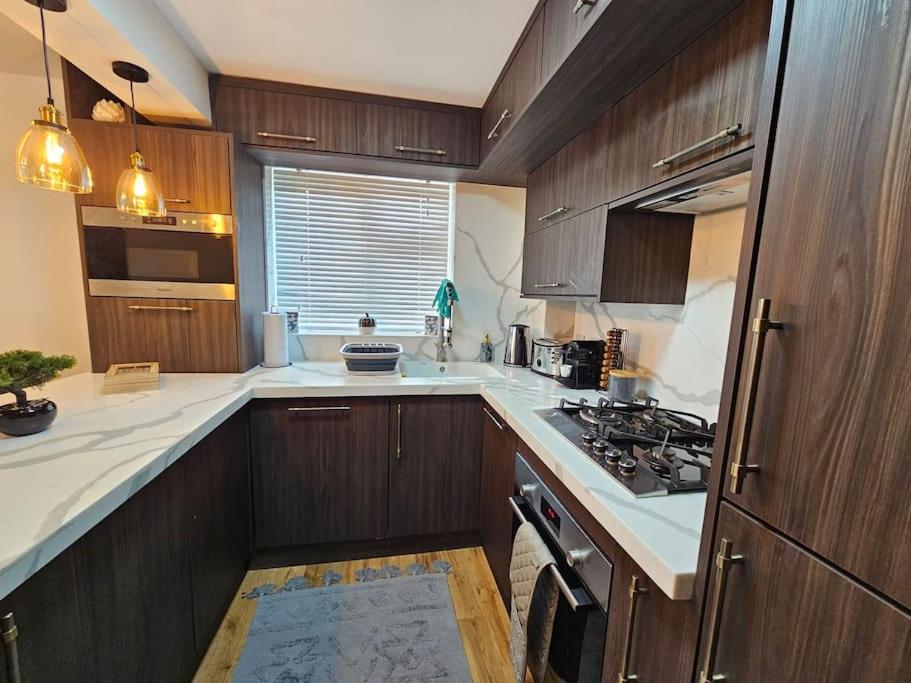 Comfortable Two Bedroom Flat Брайтонн Экстерьер фото