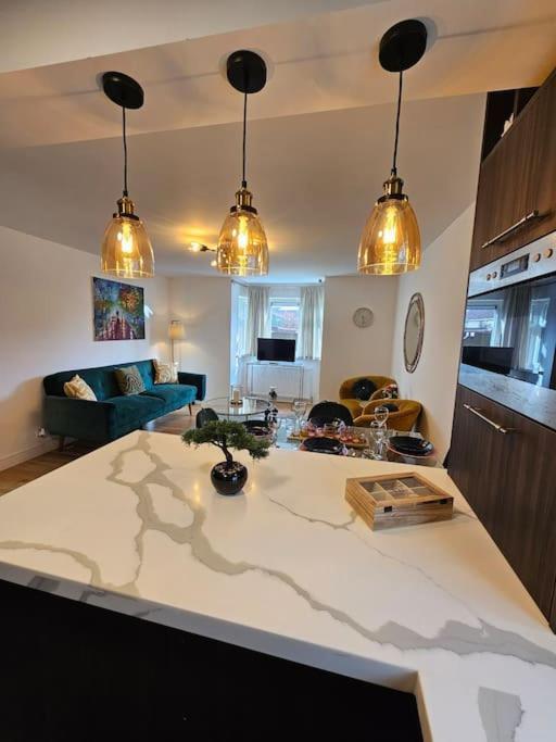 Comfortable Two Bedroom Flat Брайтонн Экстерьер фото